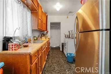 614 E 82nd Street, Los Angeles, California 90001 home-pic-7